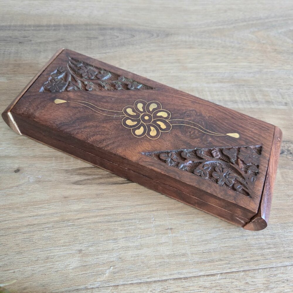 Vintage Hand Carved Wooden Jewelry Box w/ Brass Floral Inlay and carved flowers. - Picture 2 of 9